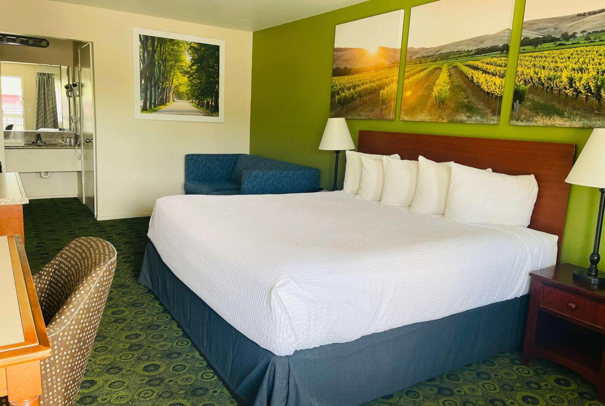 Days Inn By Wyndham Westley Bagian luar foto