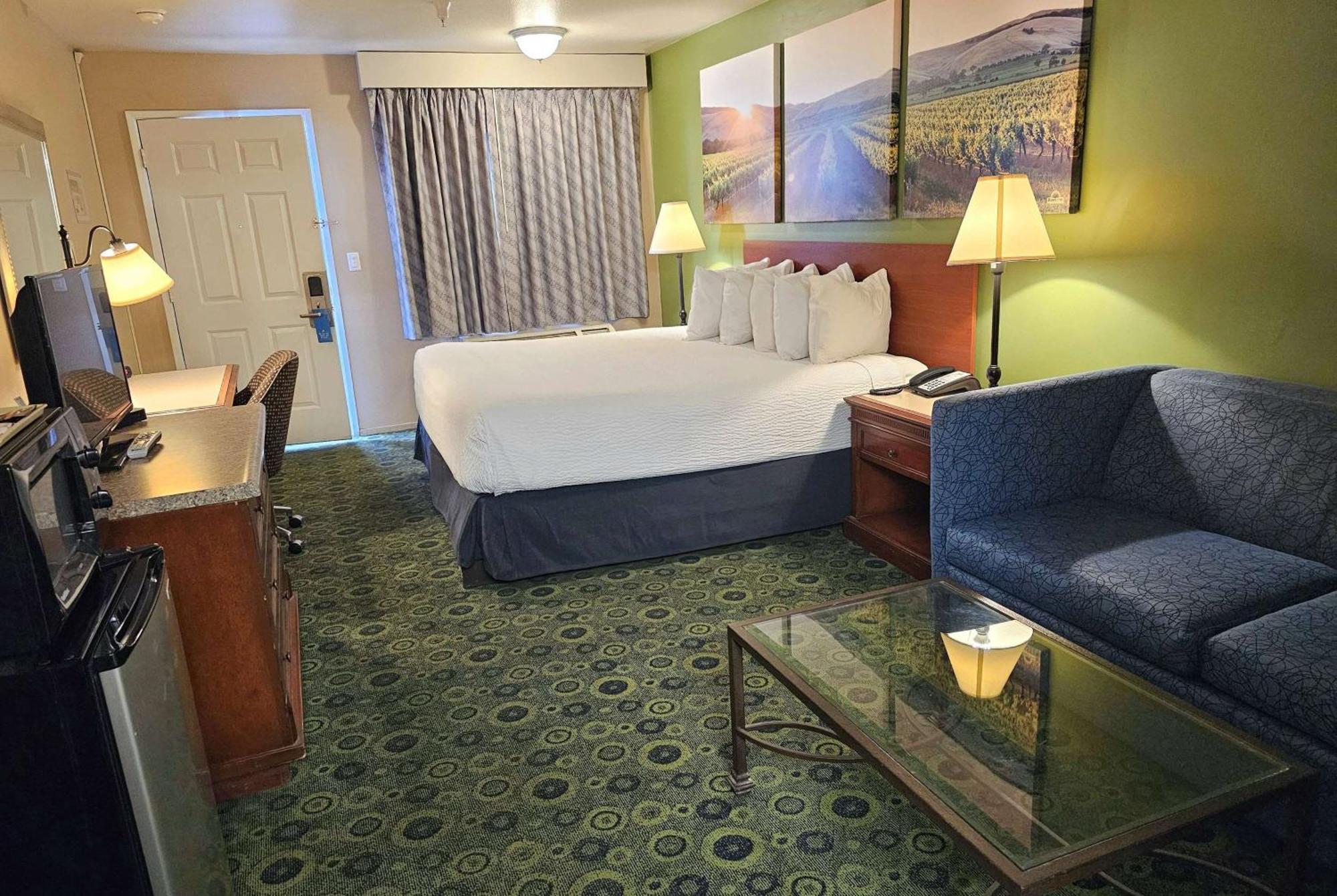 Days Inn By Wyndham Westley Bagian luar foto