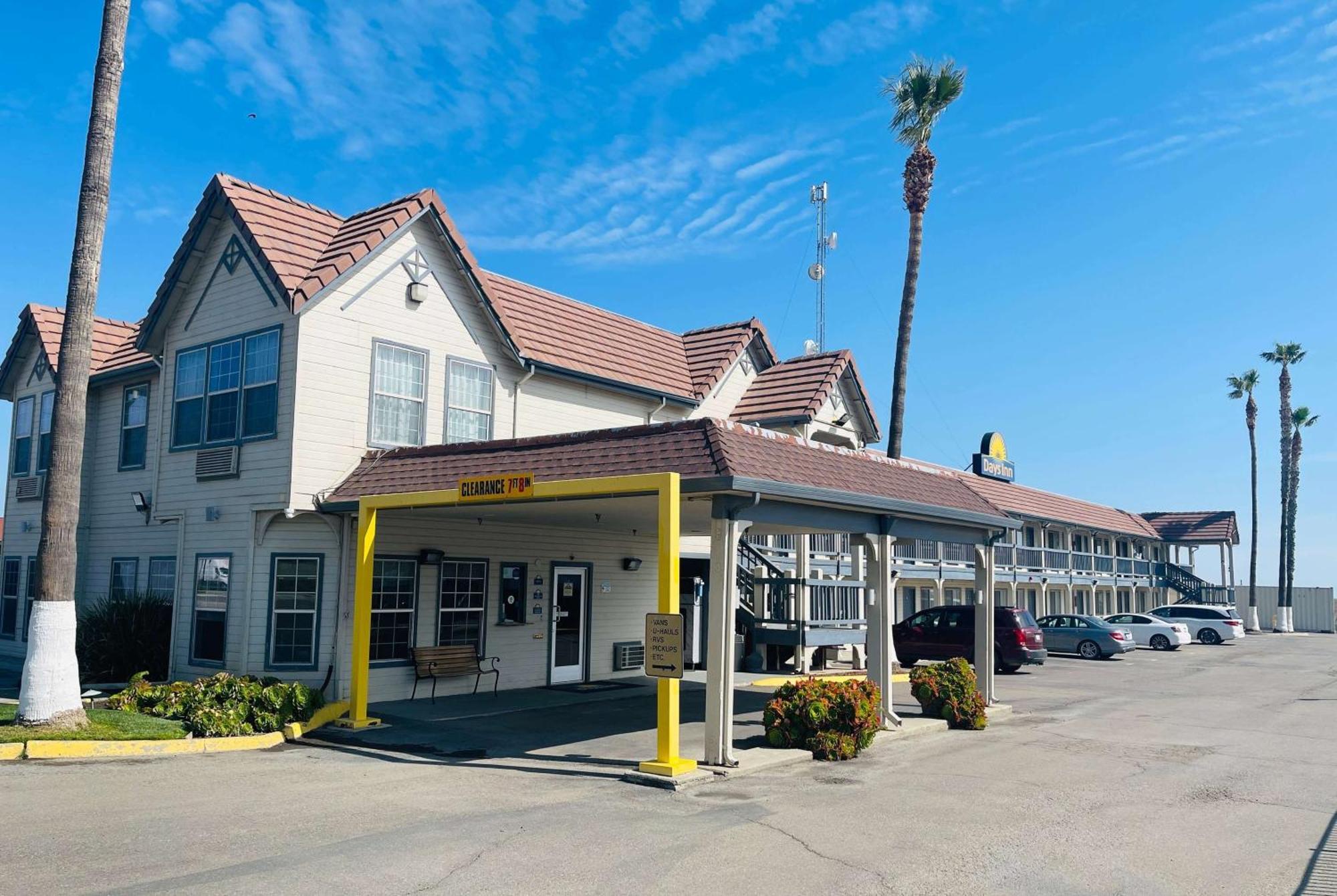 Days Inn By Wyndham Westley Bagian luar foto
