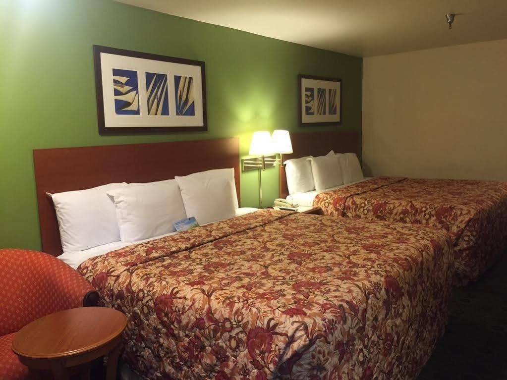 Days Inn By Wyndham Westley Bagian luar foto