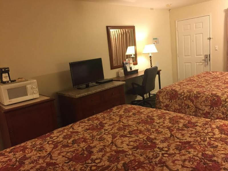 Days Inn By Wyndham Westley Bagian luar foto