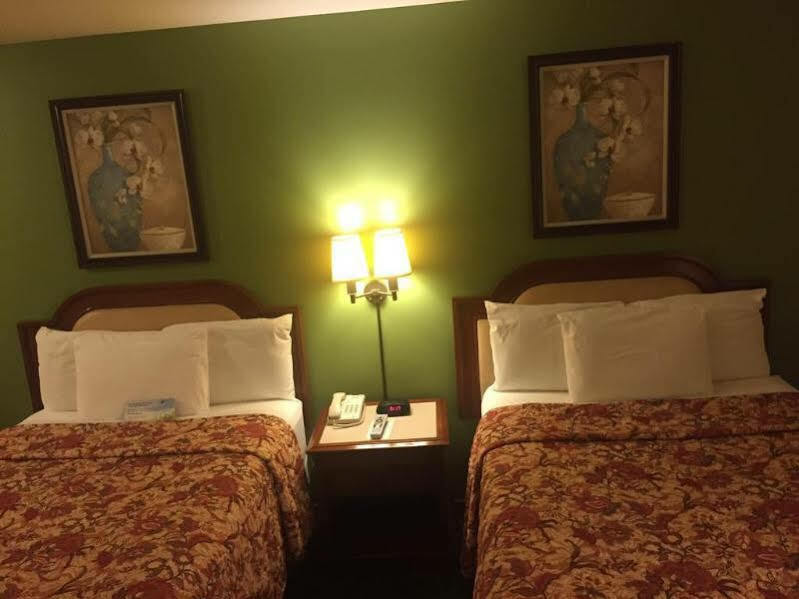 Days Inn By Wyndham Westley Bagian luar foto